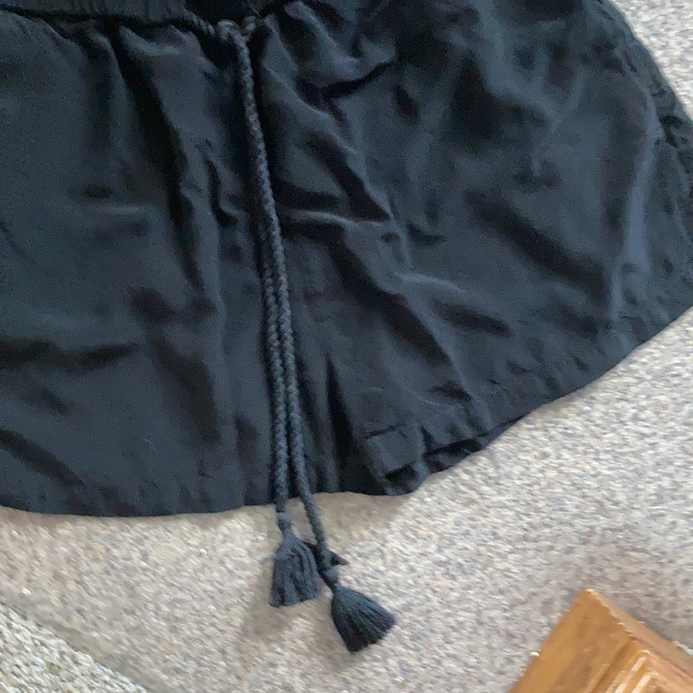 LOFT romper. Only worn twice. - Picture 6 of 6